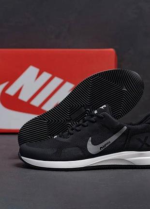 Летние кроссовки nike цвет черный