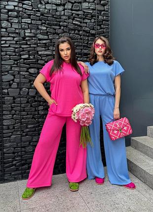 Женский базовый костюм свободного кроя, футболка блуза и широкие брюки палаццо