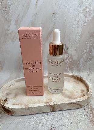 Мультимолекулярная увлажняющая сыворотка mz skin hyaluronic acid hydrating serum 30ml.