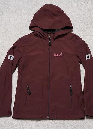 Вітровка jack wolfskin на 10 років