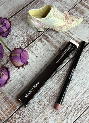 Олівець для губ