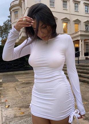 Платье с затяжками,мини.