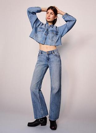 Джинси bootcut bershka