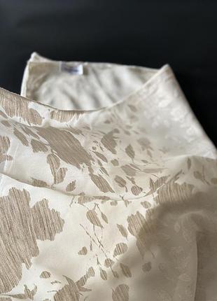 Надзвичайно красивий шарф палантін від valentino