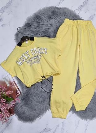 Костюм спортивний