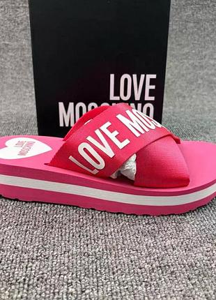 Шлепанцы love moschino
