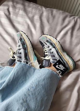 Жіночі кросівки nike