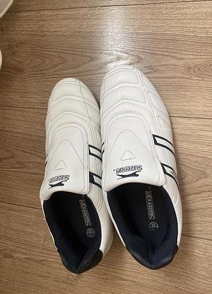 Кроссовки, кроссовки