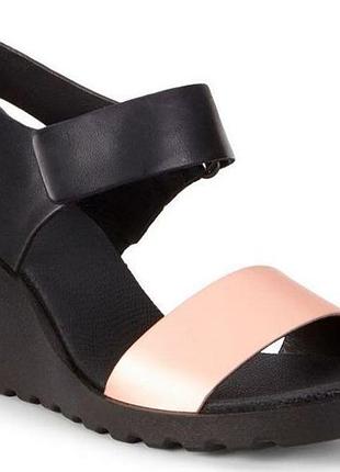 Босоножки ecco Kids ,раз 41 (10-10.5), индонезия,натуральная мягенькая кожа стелька 27.5см вся длина от к8 фото
