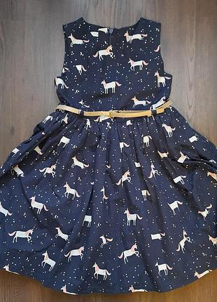 Плаття на дівчинку