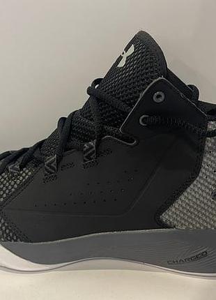 Under armour кросівки