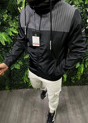 Брендовые куртки ветровки