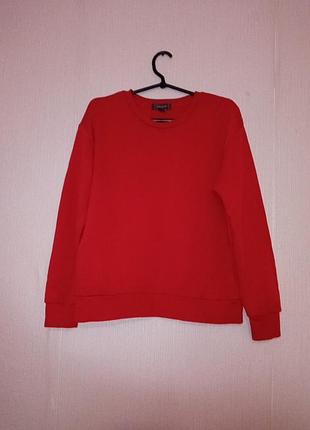 Красная кофта