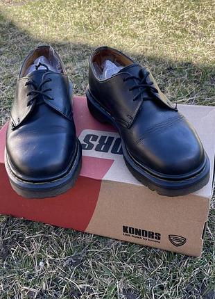 Кожаные туфли dr. martens