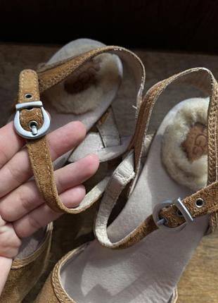 Босоножки ugg
