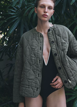 Утеплена куртка zara