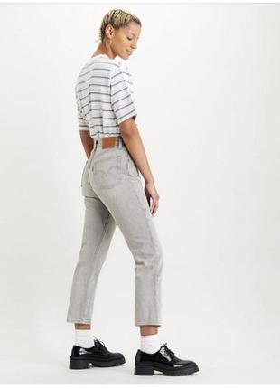 Джинсы укороченные levis 501