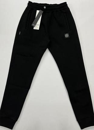 Спортивные штаны stone island
