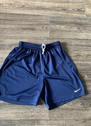 Легенькі шорти nike