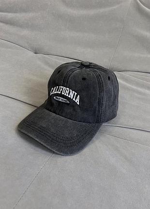 Новая кепка из вареного денима1 фото