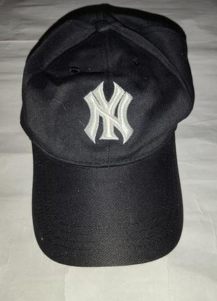 Кепка yankees
