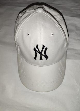 Кепка yankees