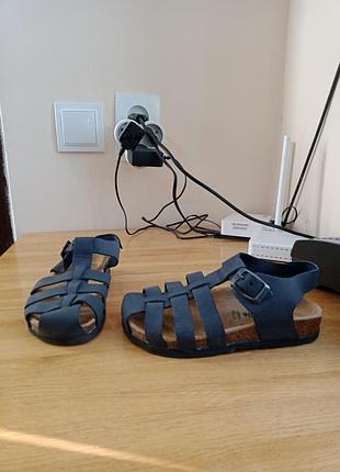 Босоножки детские