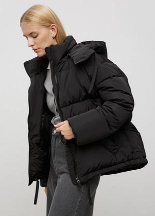 Вкорочена стобана куртка must have з утеплювачем/м