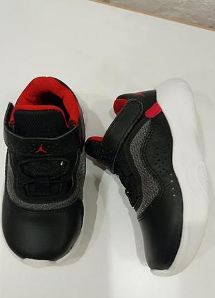 Кроссовки детские nike jordan