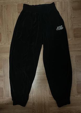 Спортивные штаны