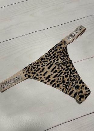 Женские бесшовные стринги с стразами