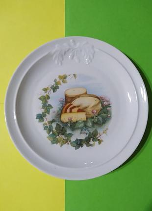 Тарелка для сыра винтажная, фарфоровая, диаметр 19,8 см, франция.