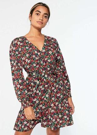 Шикарне плаття у квіточку new look м