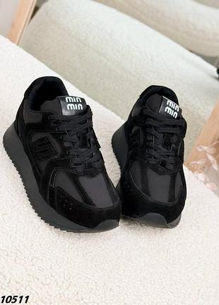 Натуральні замшеві чорні кросівки з текстильними вставками