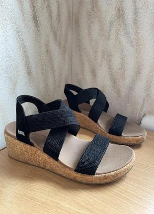 Босоніжки skechers arch fit beverlee 26 см