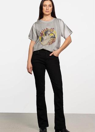 Джинсы bootcut