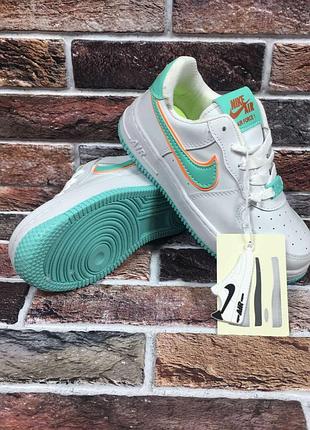 Кроссовки женские nike