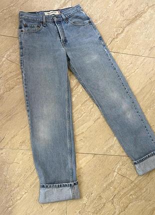 Джинсы брюки прямые широкие момы прямого кроя levis 550 оригинал