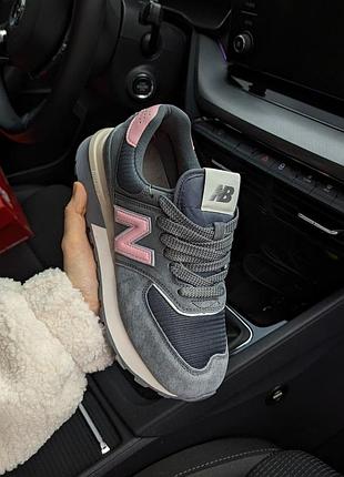 Жіночі кросівки new balance 574 rugged темно-сірі з рожевим