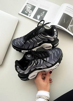 Кросівки 2016 nike air max black red white blue hair color