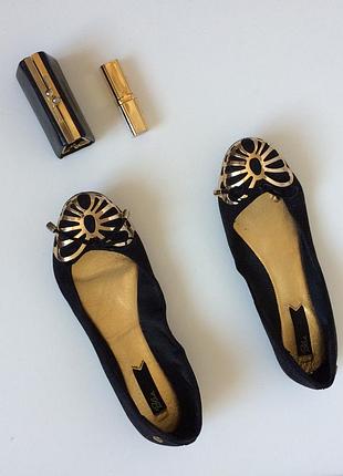 Женские черные балетки
