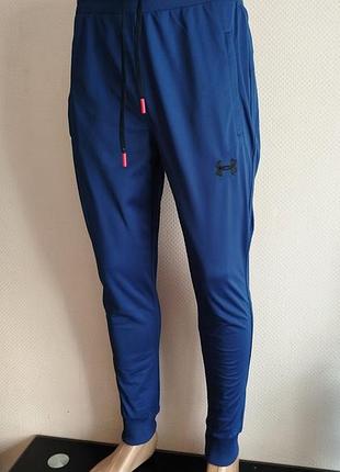 Мужские спортивные штаны under armour из ткани лакоста.
