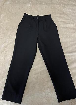 Чорні класичні брюки