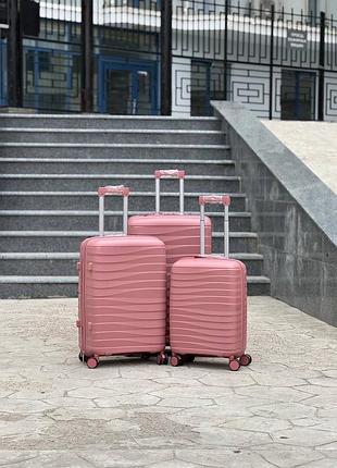 М 8510 розовый средний дорожный чемодан marsel m на 4 колесах, 75 л, полипропилен