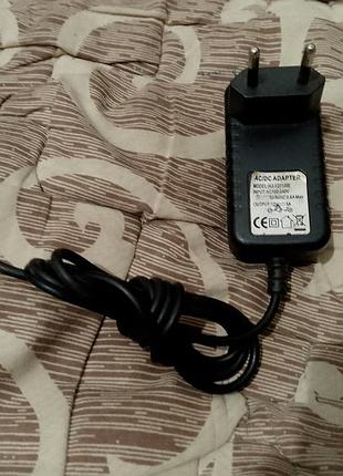 Блок питания 12вольт 1ампер
 для t2 тюнера и тюнера спутникового телевидения