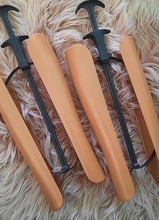 Формотримачі,формодержатели для сапог, колодки  германия