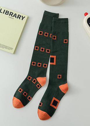 Абстрактні гольфи з квадратами гірчичні 3310 зелені шкарпетки довгі квадрати принт геометрія