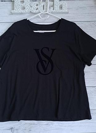 Футболка жіноча vs