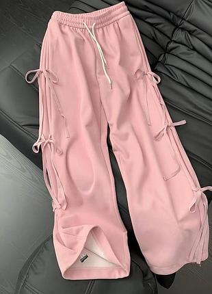 Брюки с затяжками