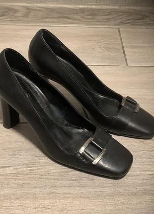 Туфлі hugo boss